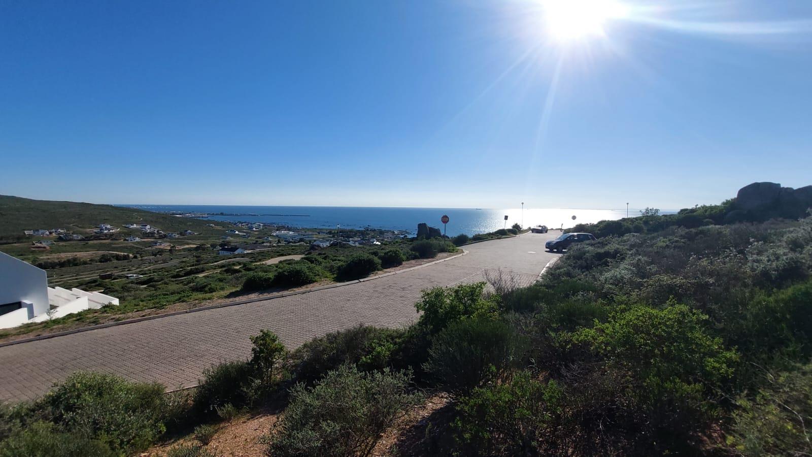 300 m² Land available in St Helena Views