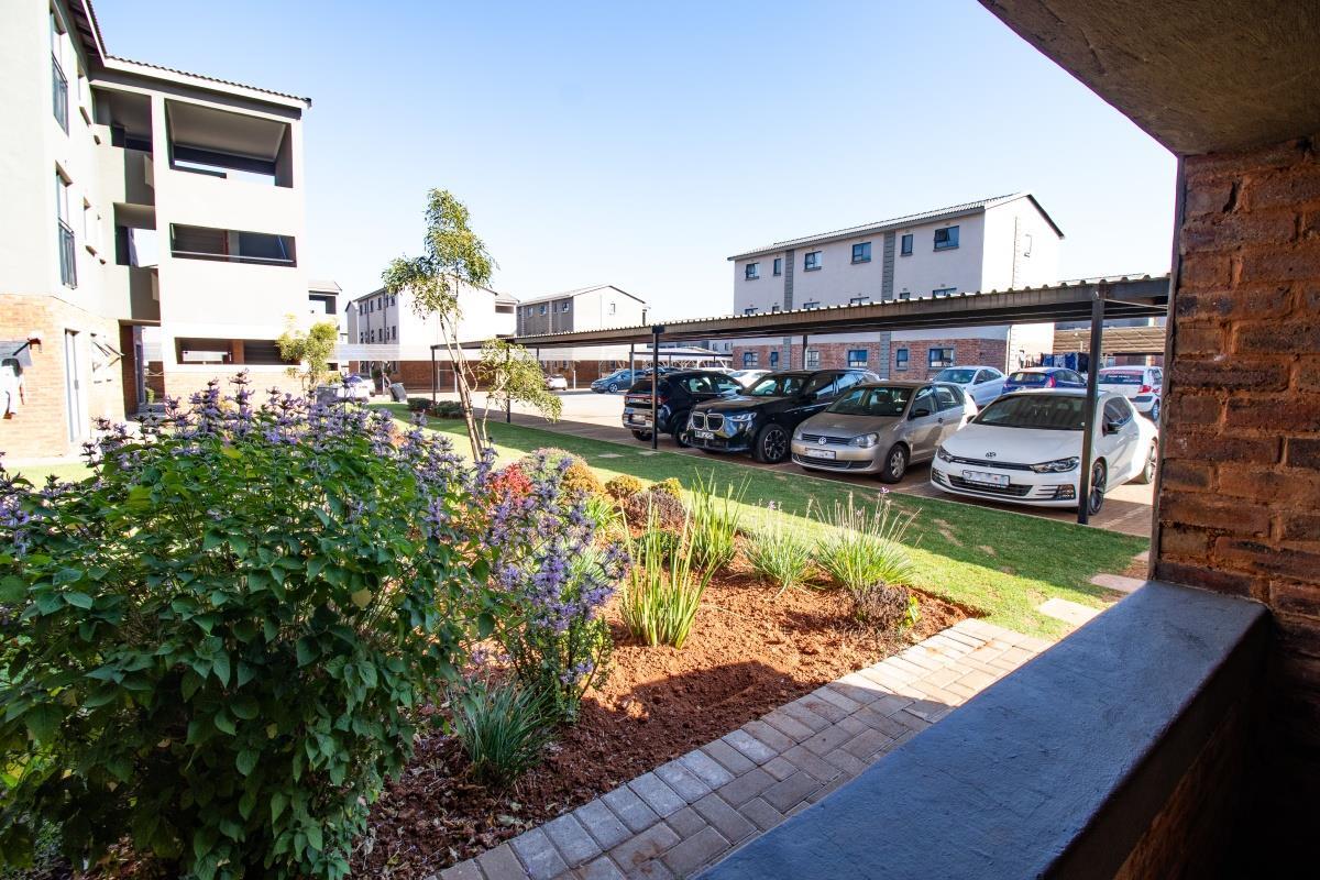 3 Bedroom Apartment in Kenleaf
