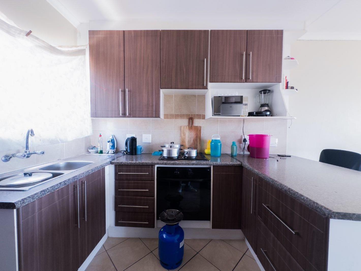 2 Bedroom Townhouse in Mooikloof Ridge