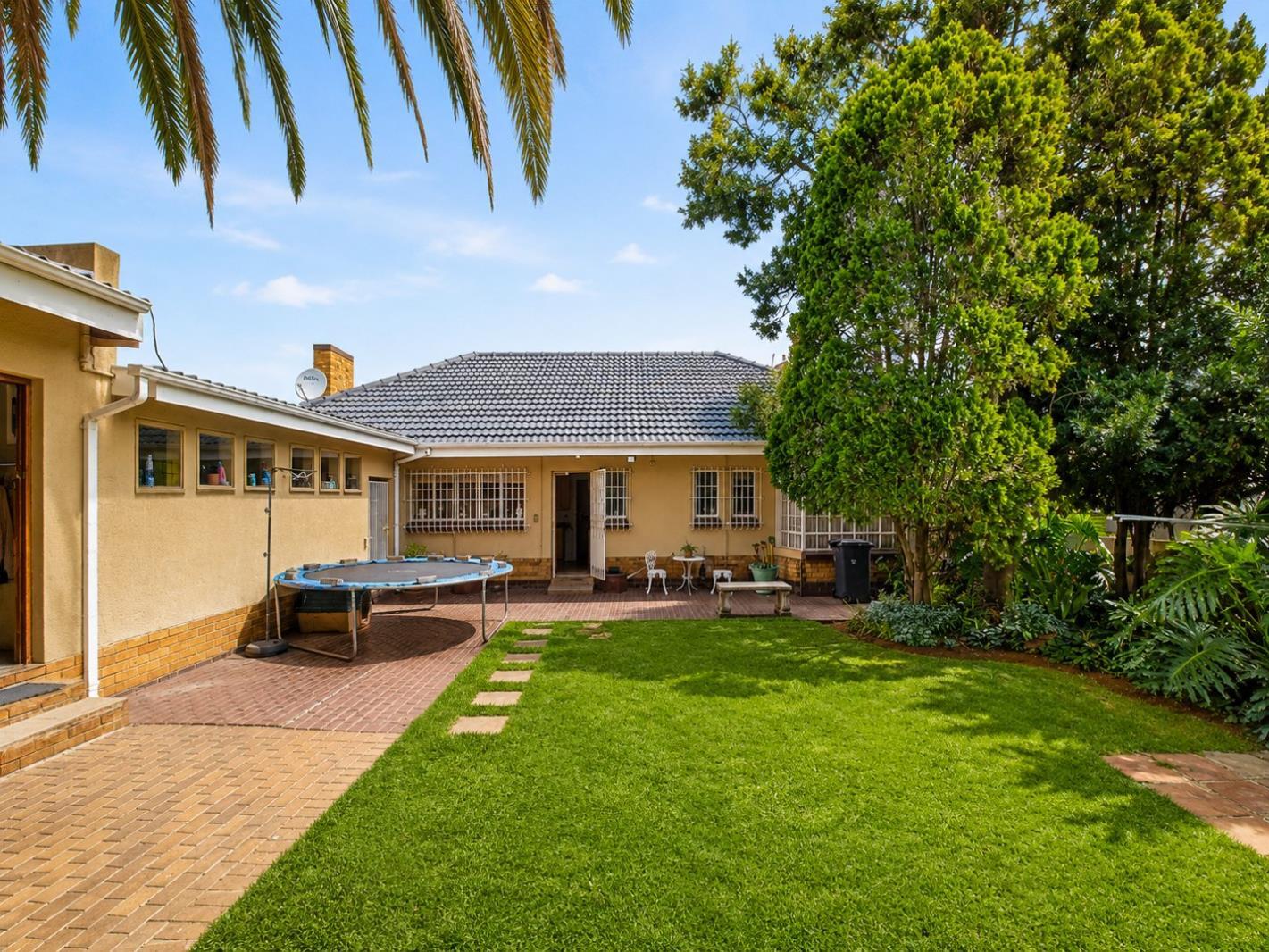 4 Bedroom House in Eastleigh