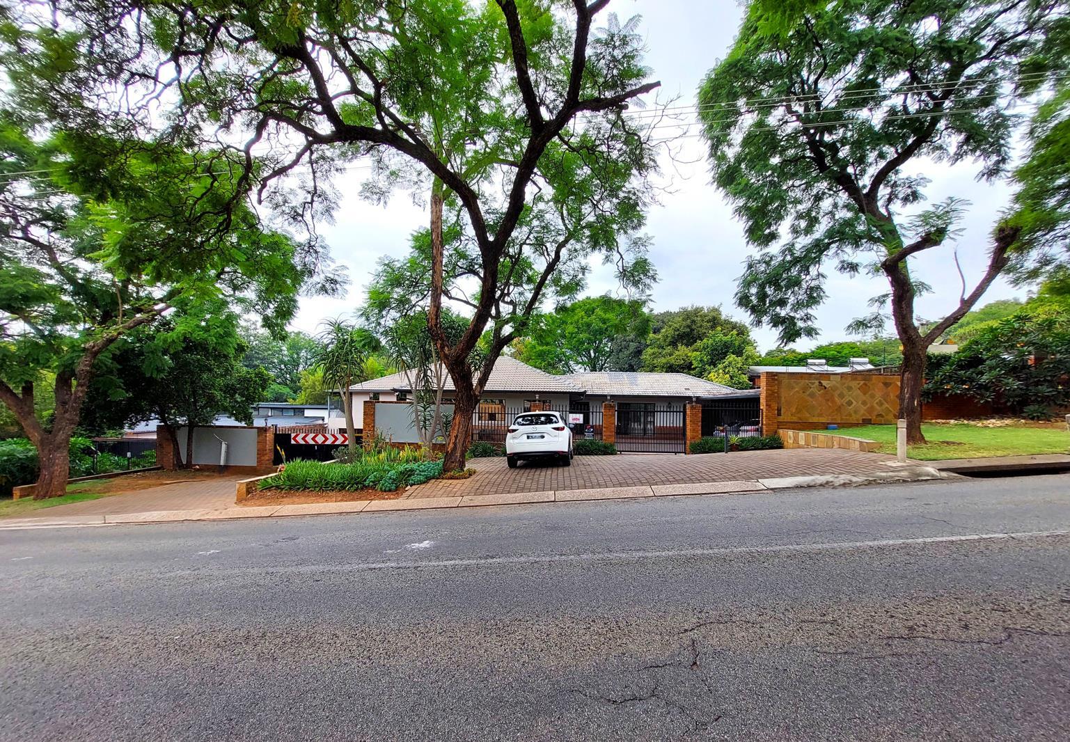 5 Bedroom House in Lukasrand