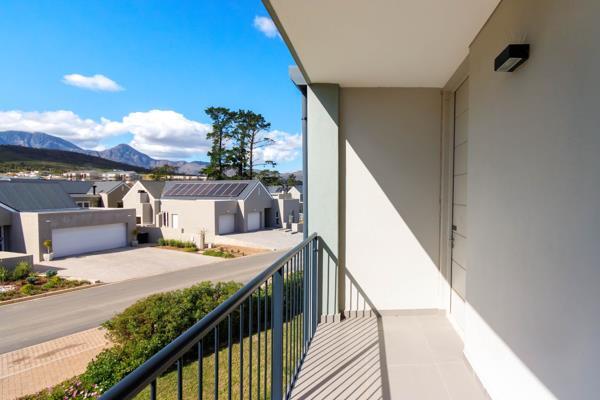 2 Bedroom Apartment in Somerset Lakes
