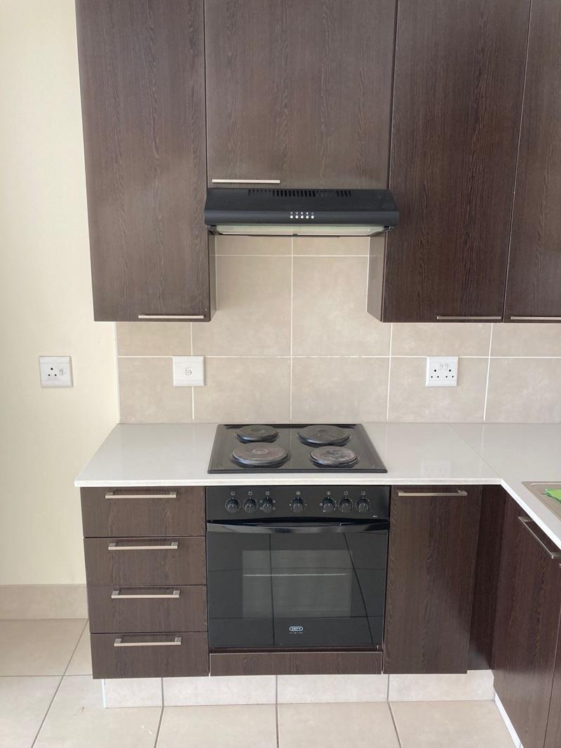 Bachelor apartment in Lonehill