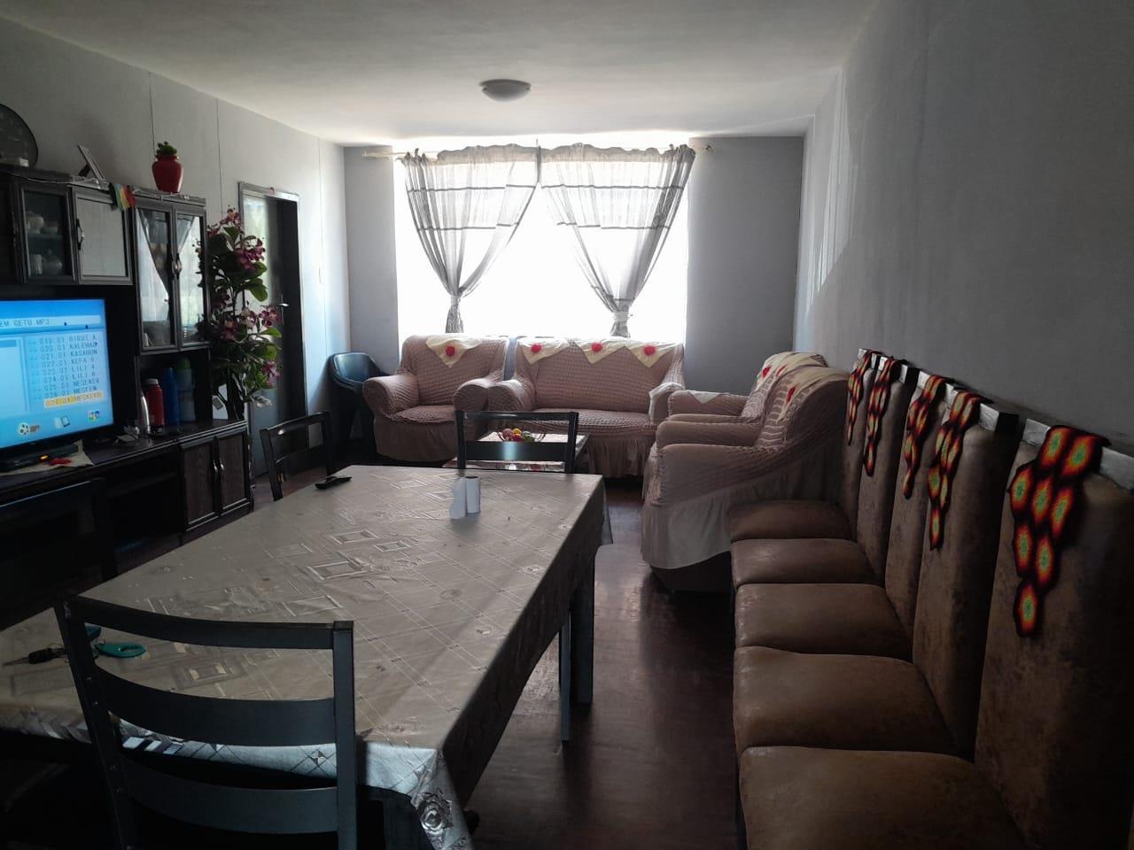 2 Bedroom Flat in Muckleneuk