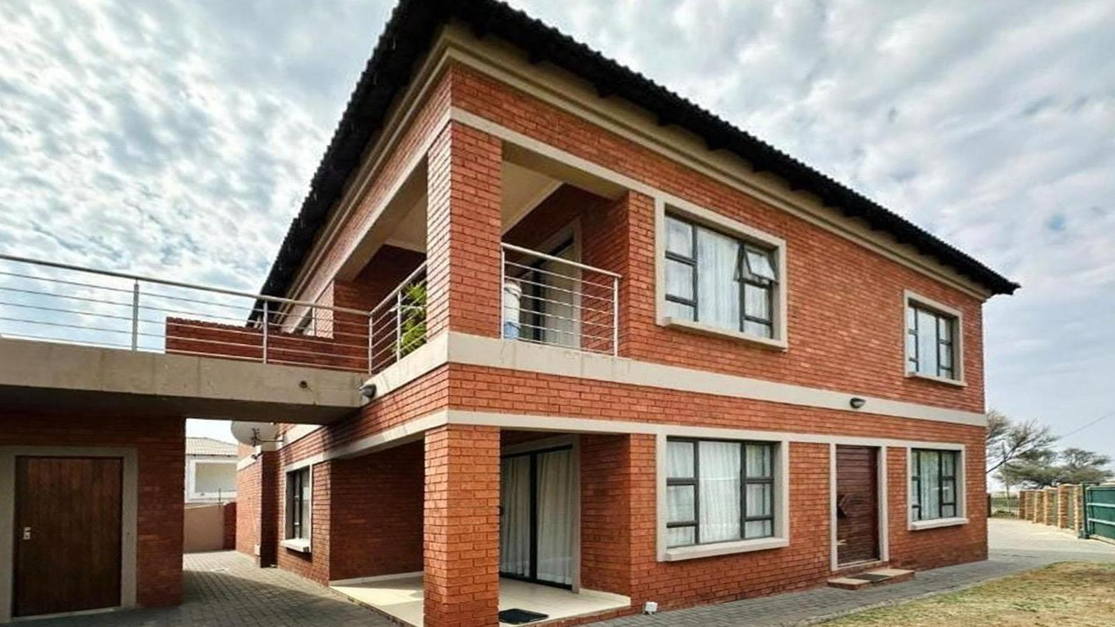 3 Bedroom House in Elandspark