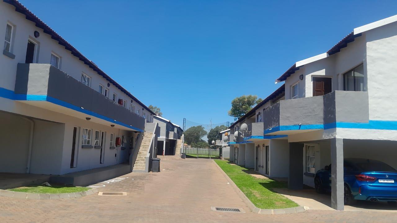 2 Bedroom Apartment in Pollak Park