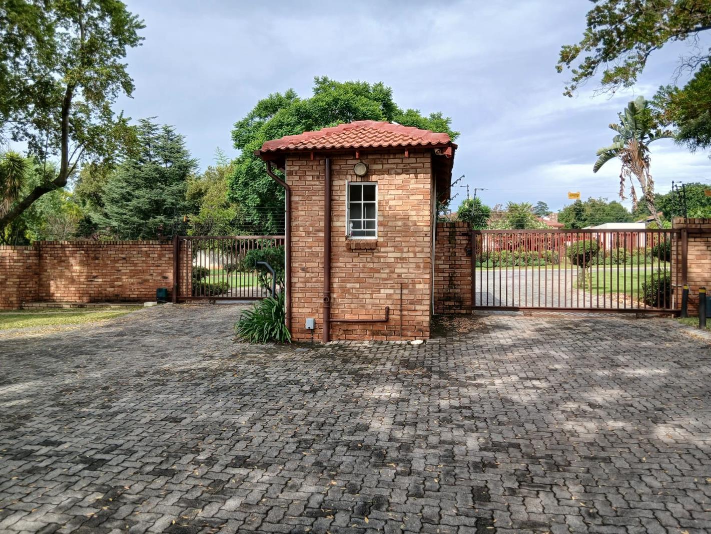 3 Bedroom Townhouse in Fairland