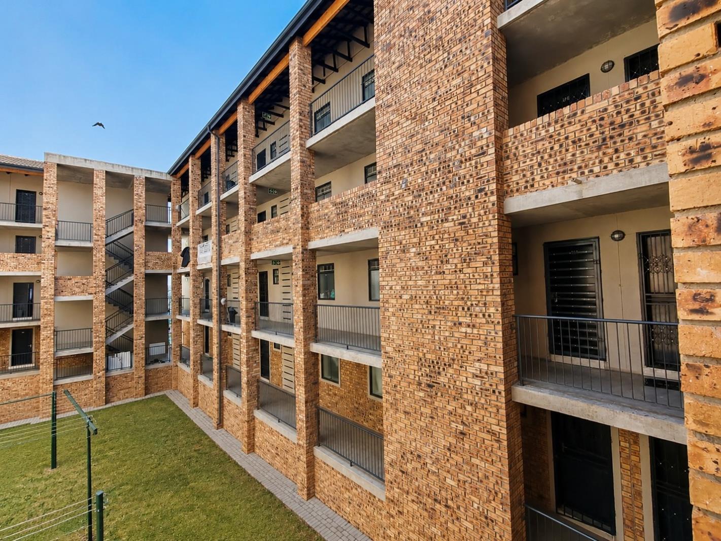 2 Bedroom Townhouse in South Hills