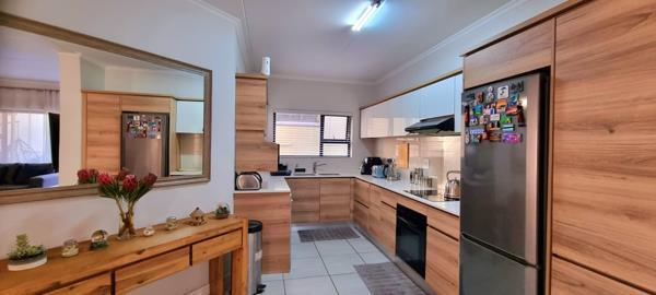 3 Bedroom Apartment in Waterfall Estate