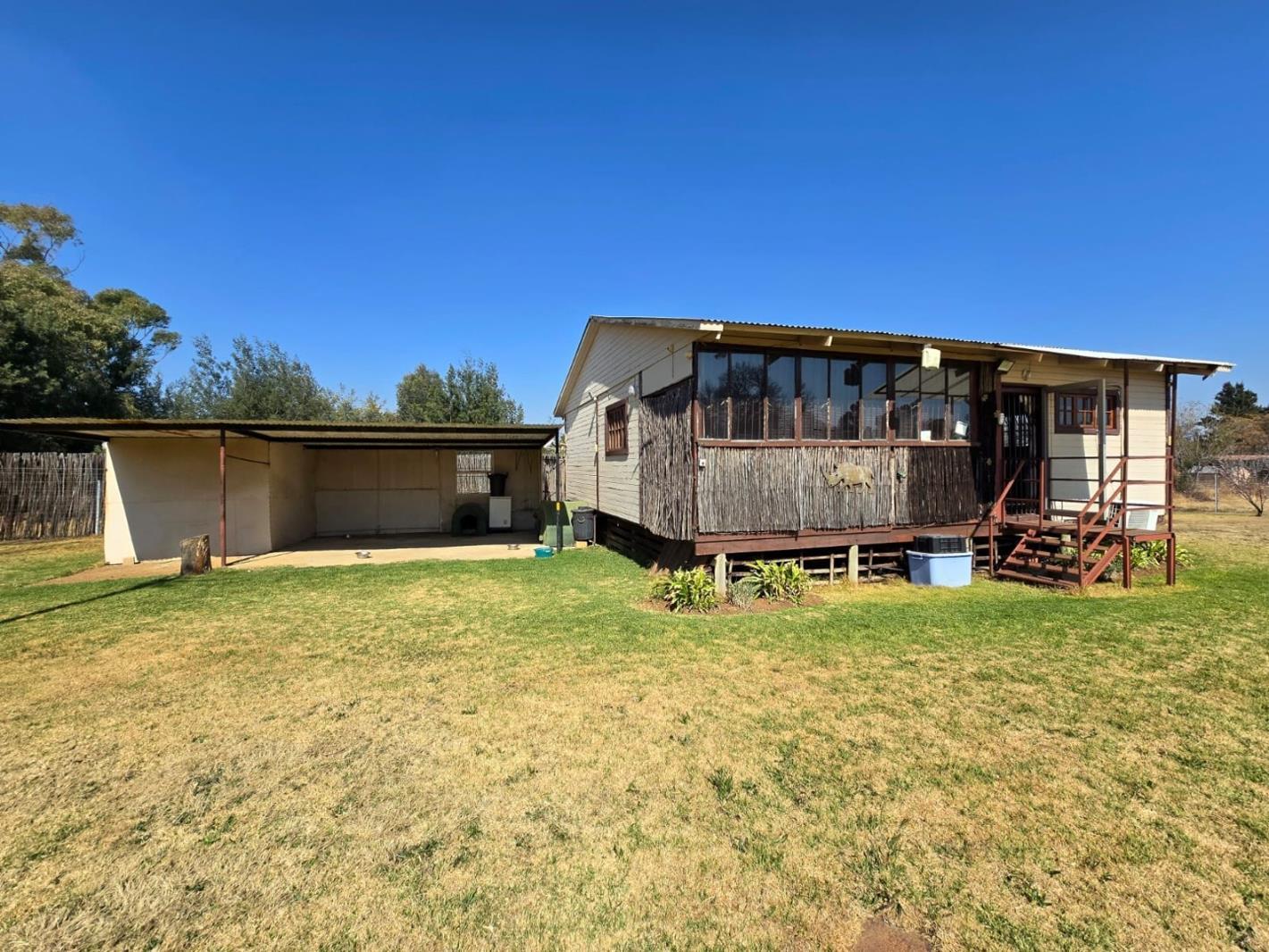 5 Bedroom House in Homestead Apple Orchards