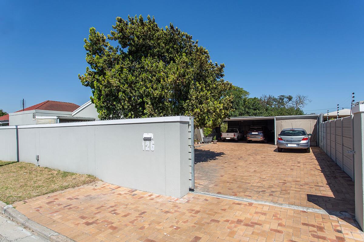 3 Bedroom House in Peerless Park