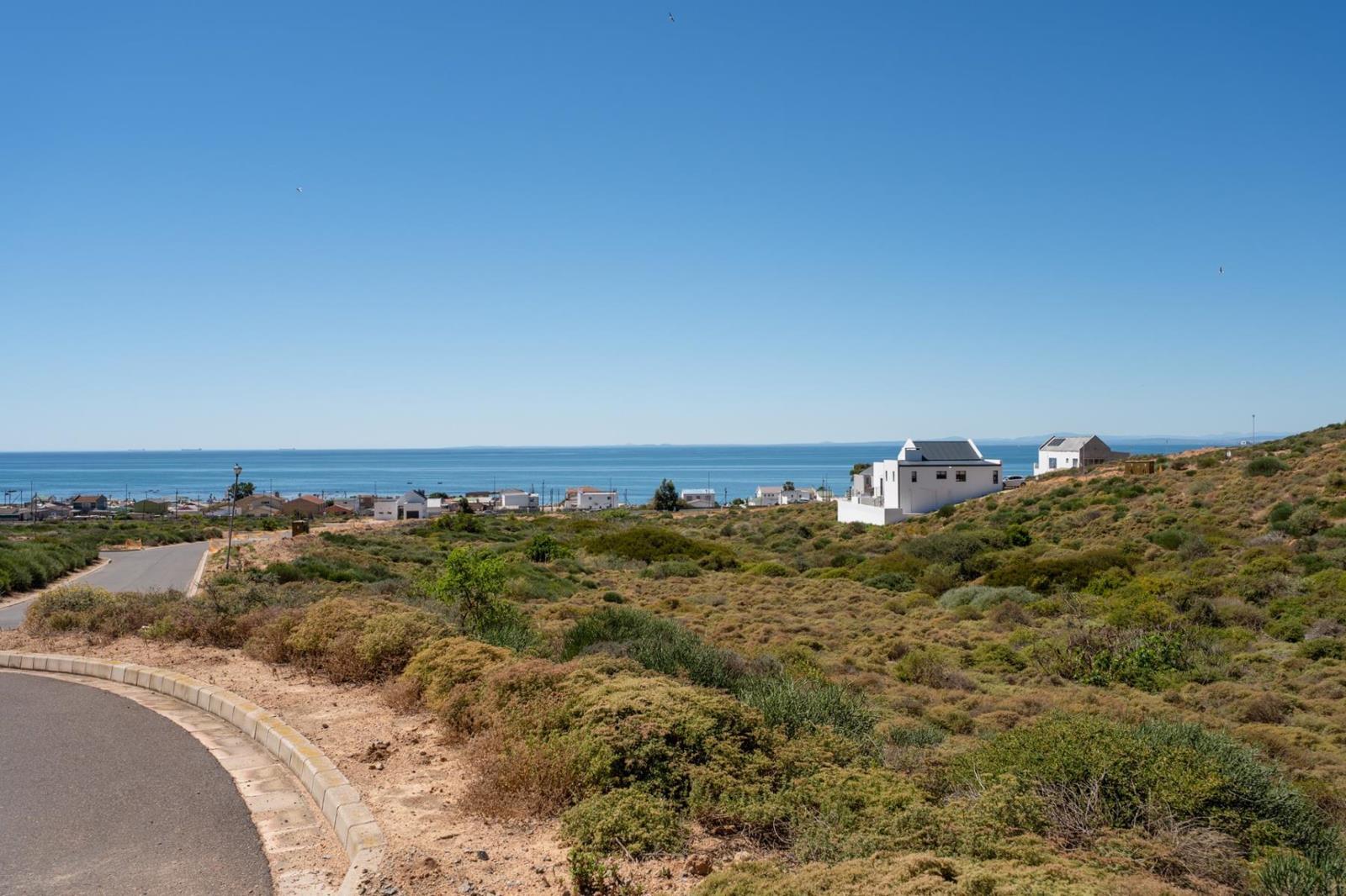 500 m² Land available in Steenbergs Cove