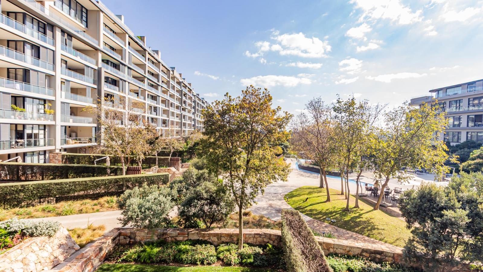 2 Bedroom Apartment in Houghton Estate