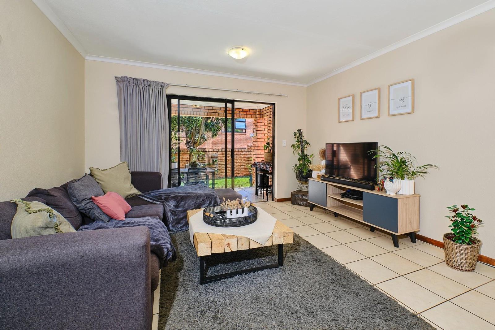 2 Bedroom Apartment in Linden