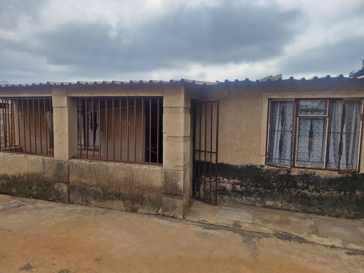 2 Bedroom House in Tembisa