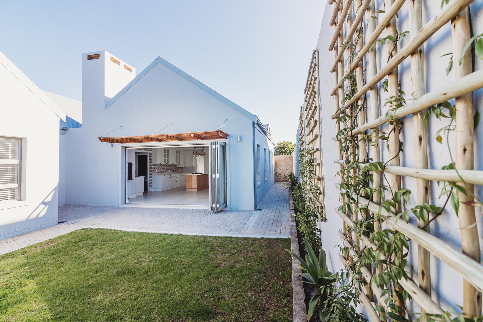 3 Bedroom House in Kraaibosch