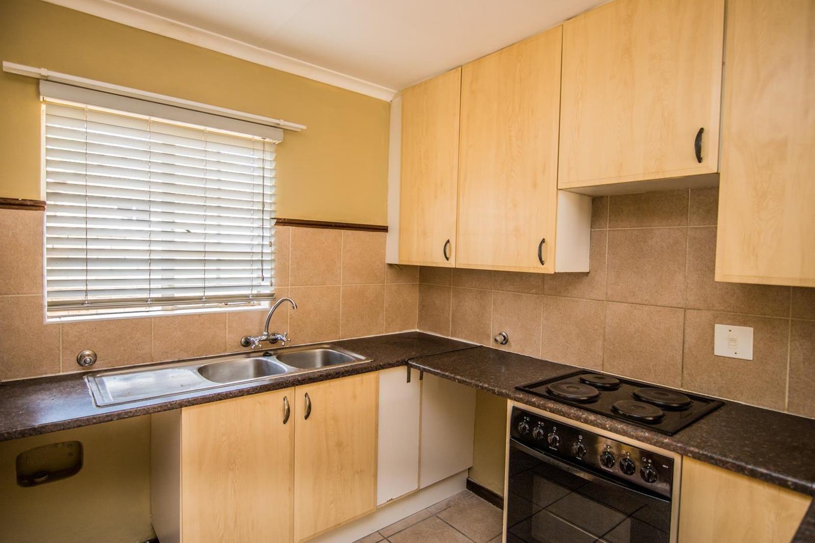 3 Bedroom Townhouse in Mooikloof Ridge