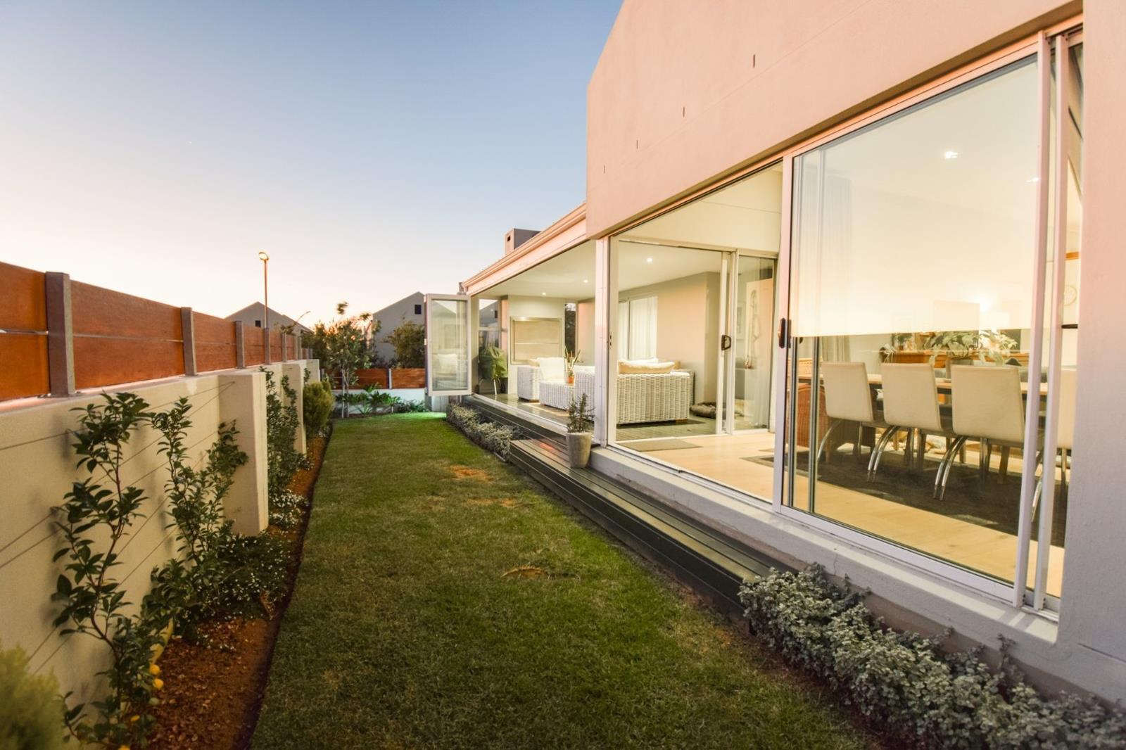 3 Bedroom House in Kelderhof Country Village