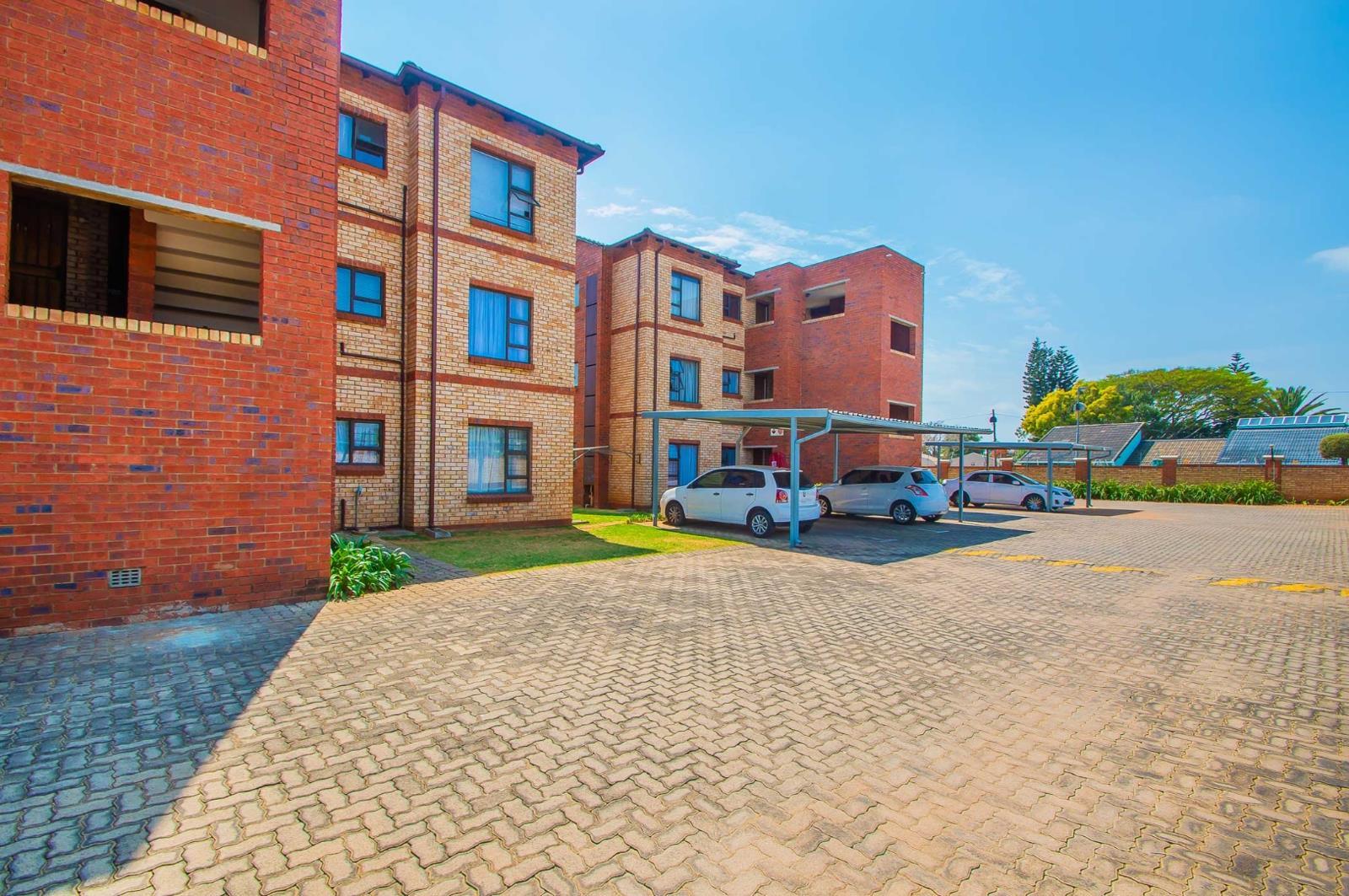 2 Bedroom Apartment in Randpark Ridge
