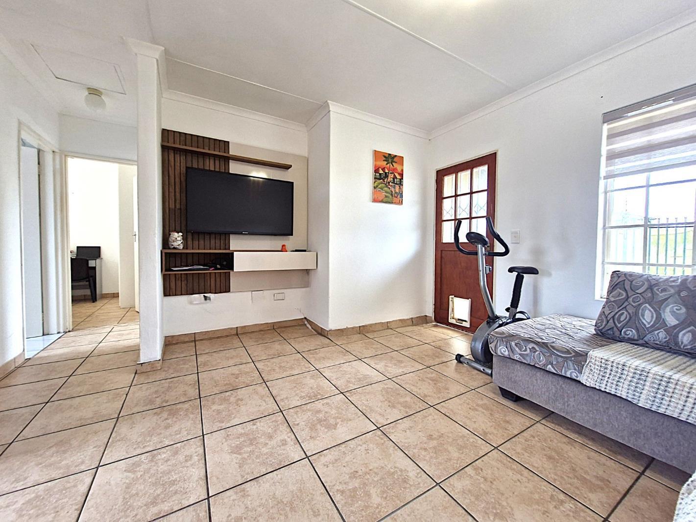 2 Bedroom Townhouse in Kosmosdal