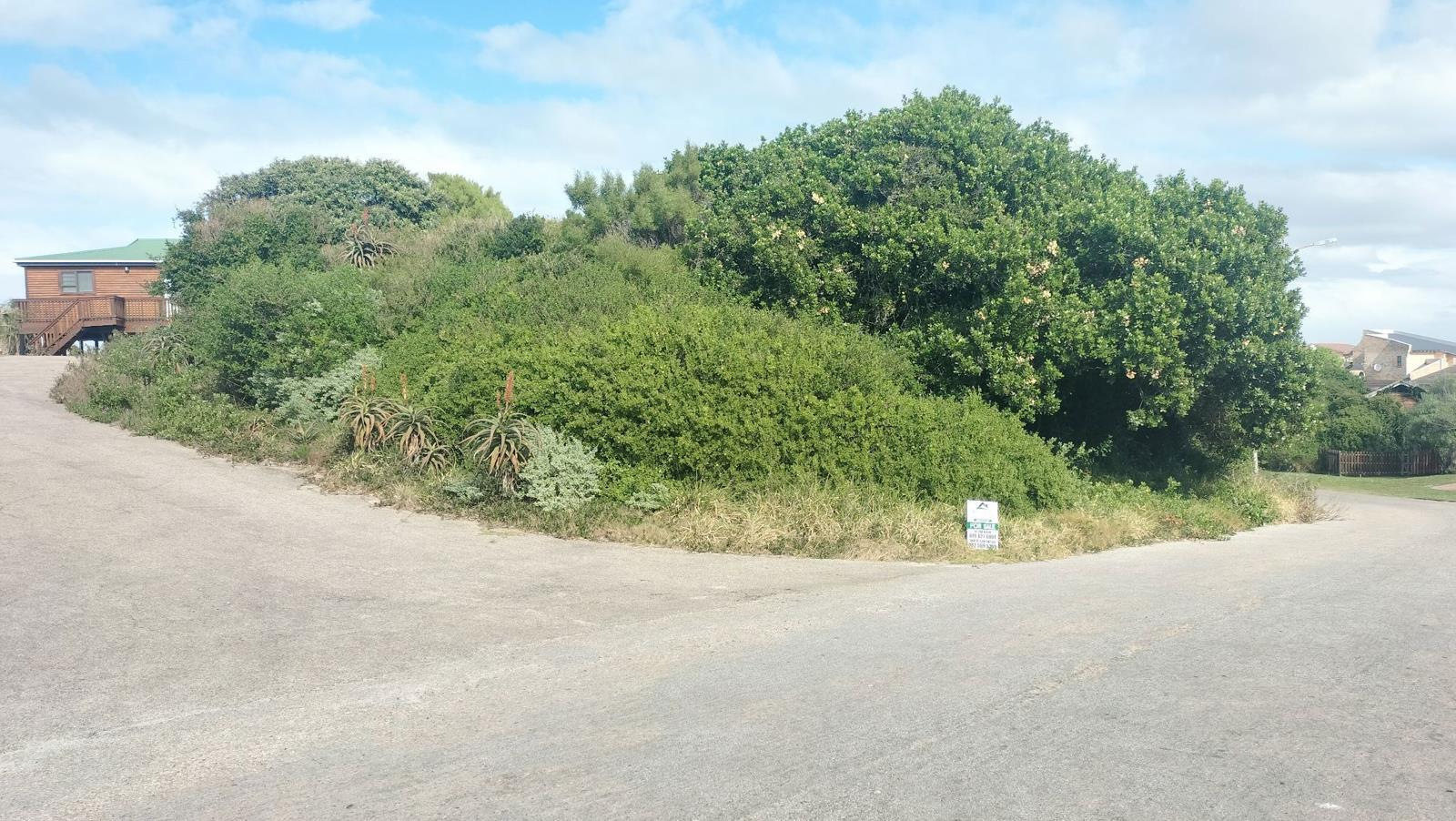 588 m² Land available in Aston Bay