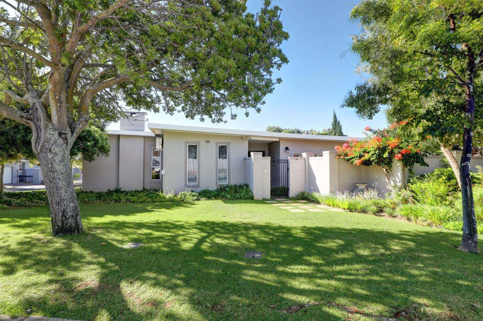 5 Bedroom House in Stellenberg