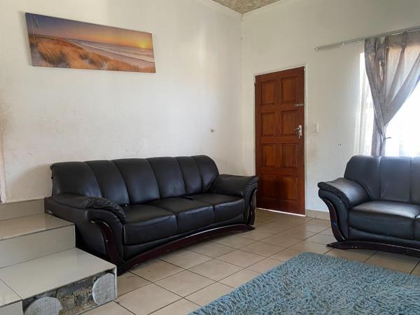 3 Bedroom House in Thatch Hill Estate