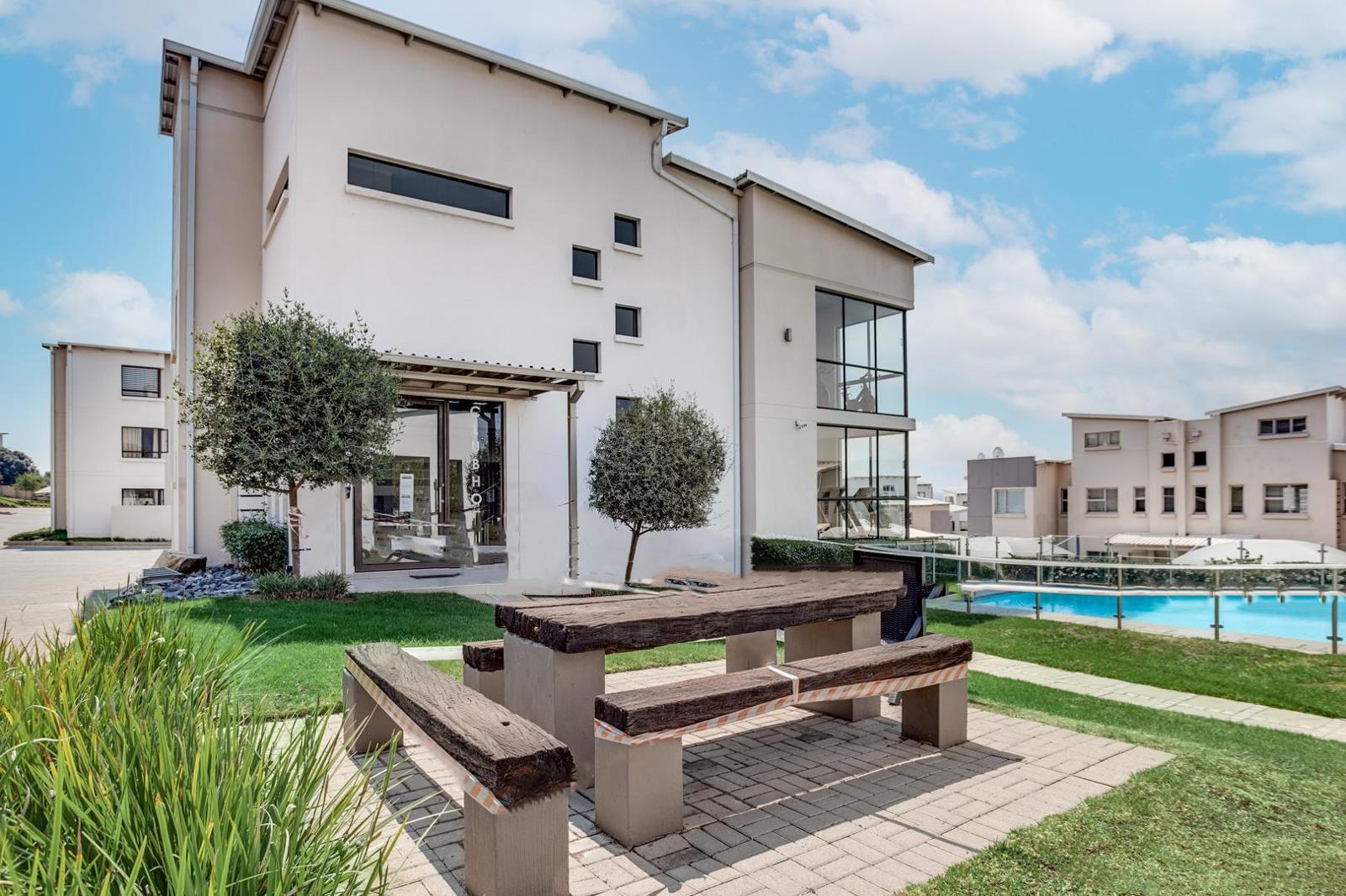 2 Bedroom Apartment in Lonehill