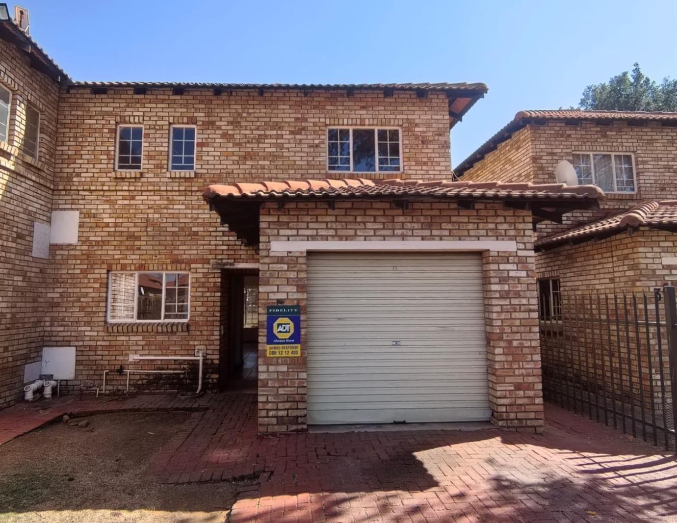 3 Bedroom Townhouse in Waterval East
