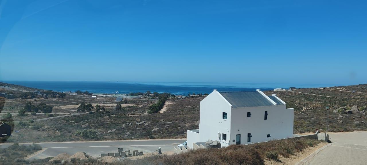 461 m² Land available in St Helena Views
