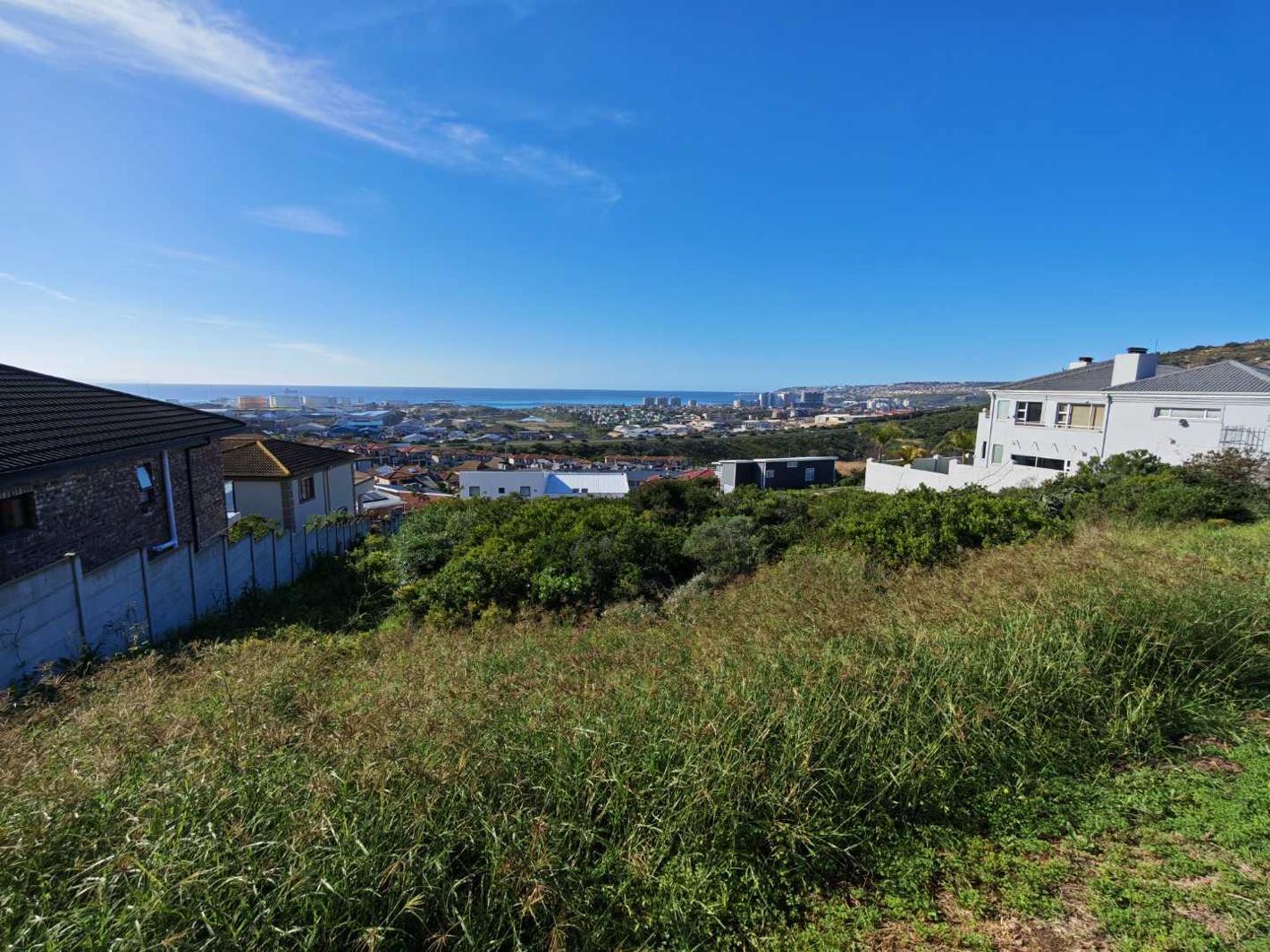 974 m² Land available in Island View