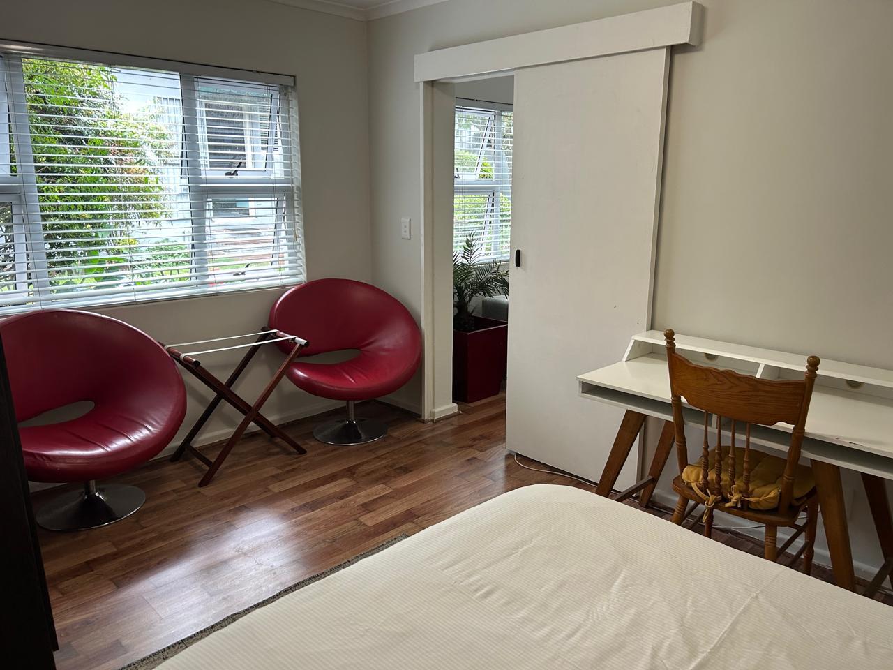 1 Bedroom Garden Cottage in Parkhurst