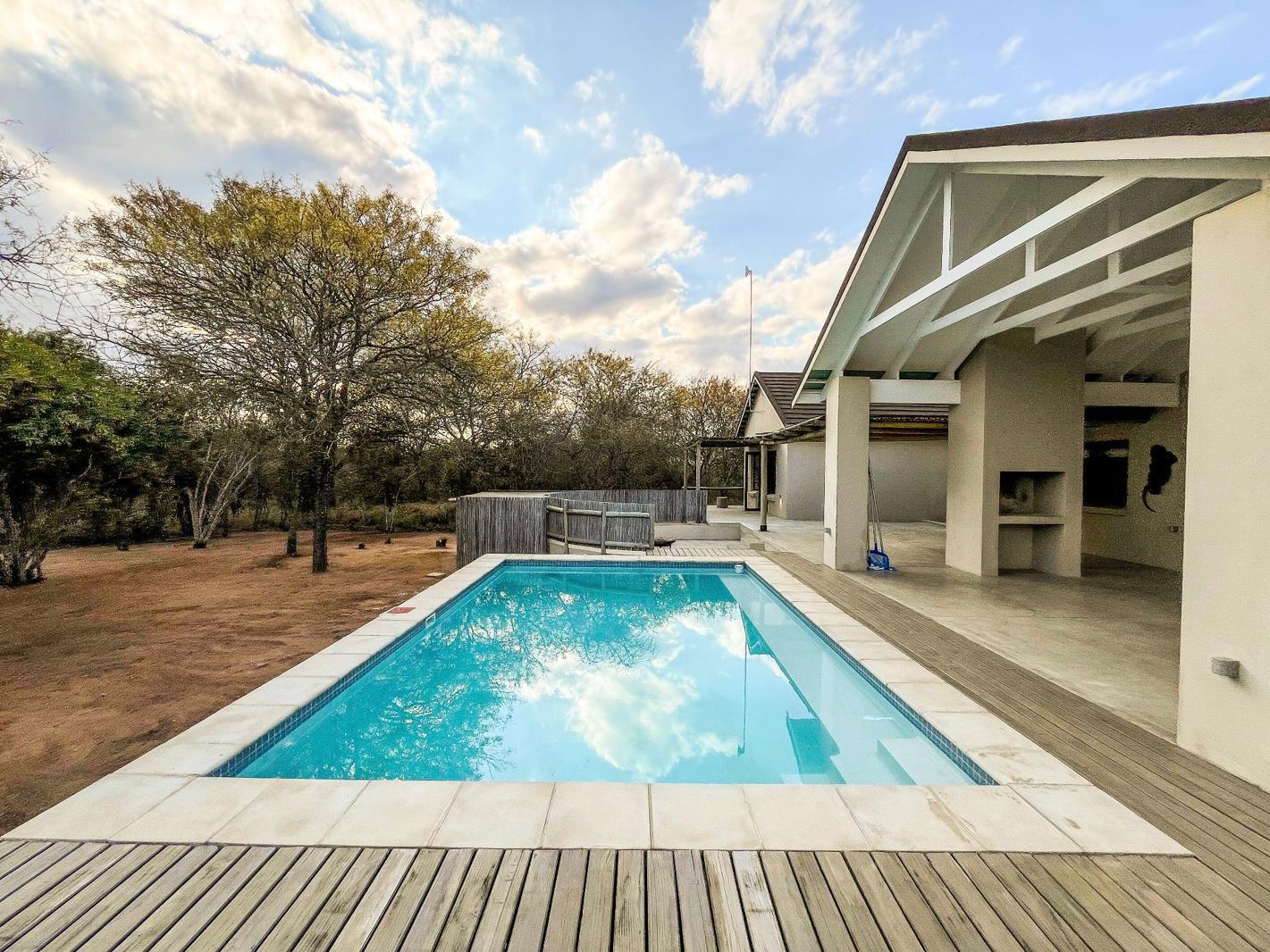 5 Bedroom House in Moditlo Wildlife Estate