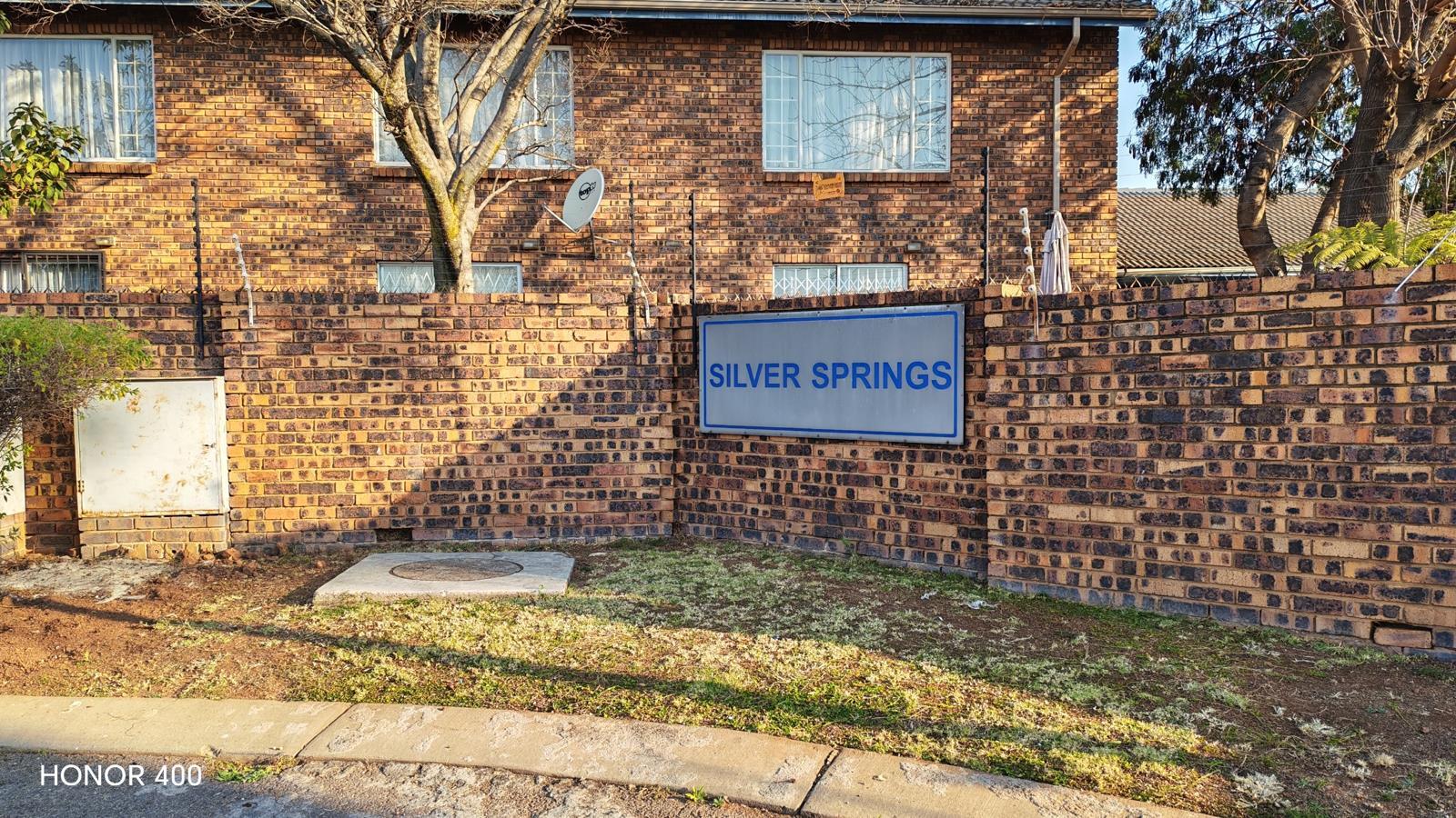 2 Bedroom Simplex in Highveld