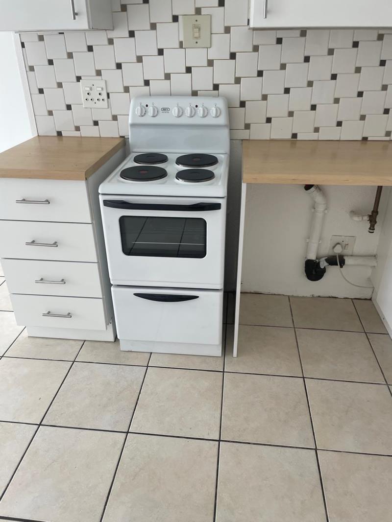 2 Bedroom Flat in Groenkloof