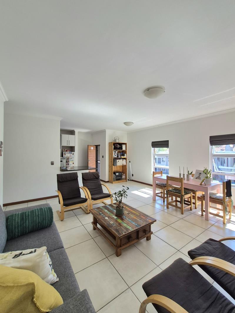 2 Bedroom Apartment in Saxonwold