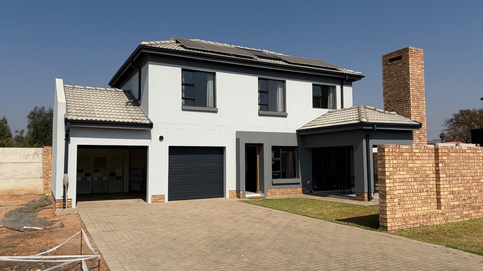3 Bedroom House in Theresapark