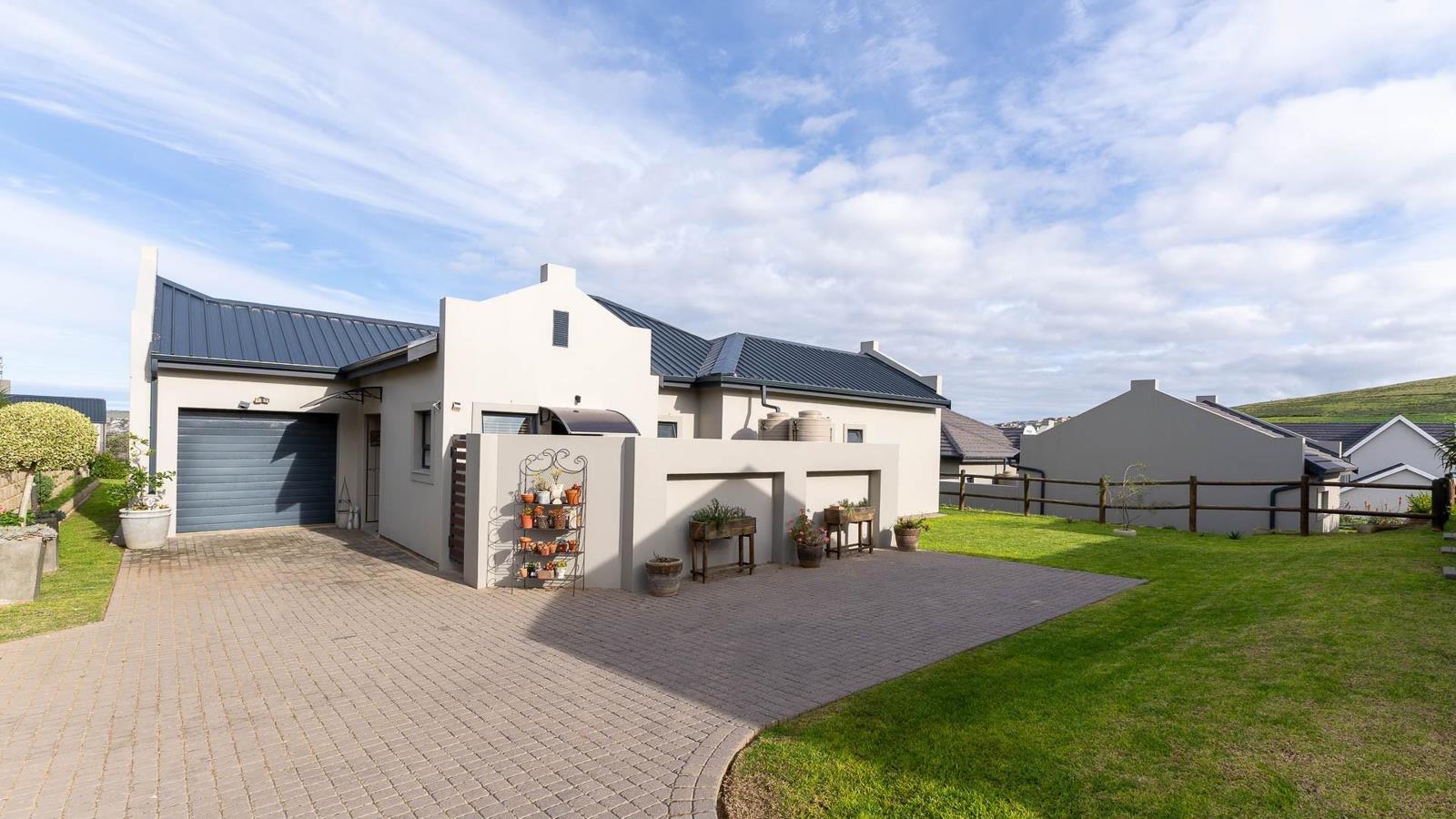 3 Bedroom House in Hartenbos