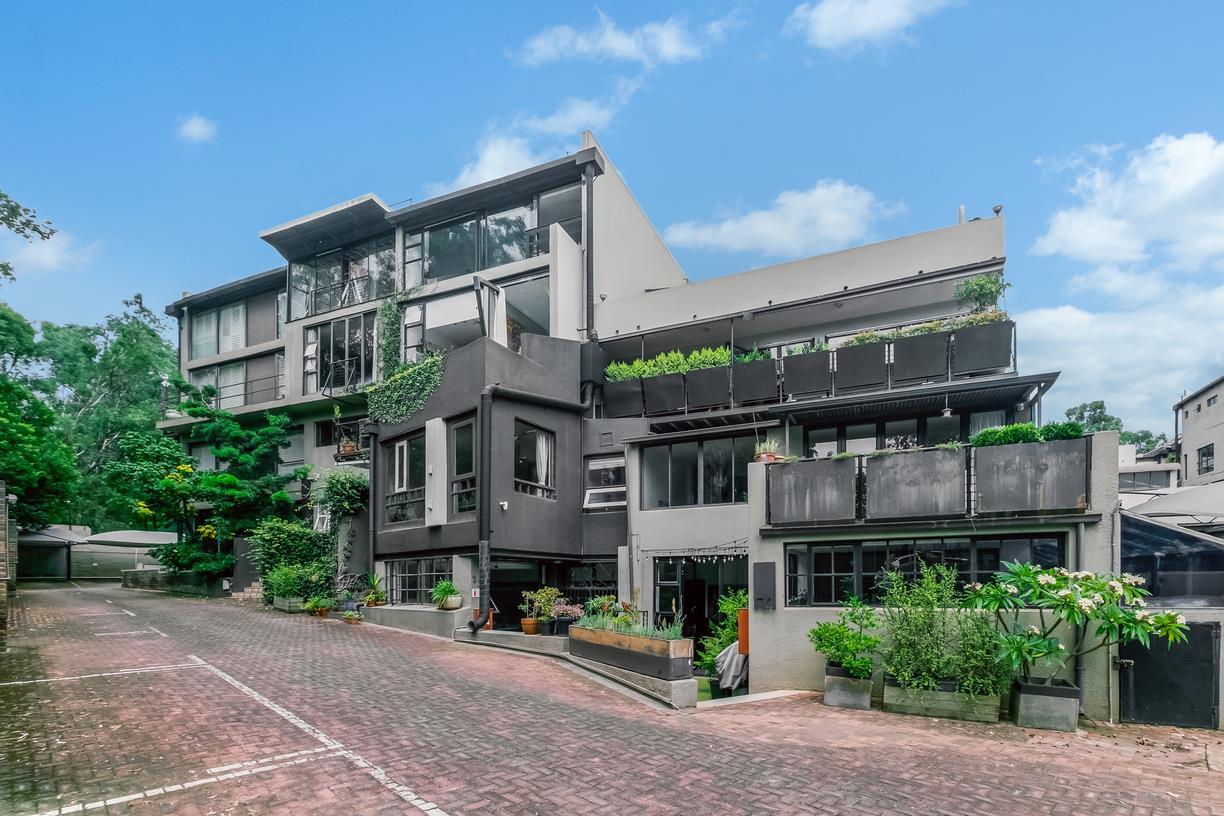 3 Bedroom Apartment in Braamfontein Werf