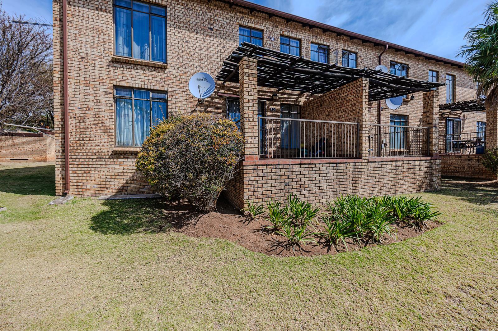 2 Bedroom Apartment in Honeydew Grove